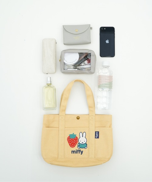 Miffy( ミッフィー)の「【miffy/ミッフィー】 500mlペットボトル収納可 ミニトートバッグ(トートバッグ・レディース・ホワイト/ブラック/ブルー/ベージュ/その他1/その他2・FREE)」の18枚目の写真