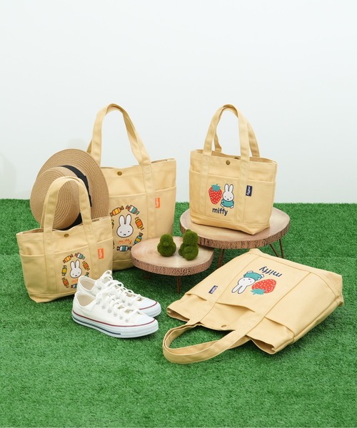 Miffy( ミッフィー)の「【miffy/ミッフィー】 500mlペットボトル収納可 ミニトートバッグ(トートバッグ・レディース・ホワイト/ブラック/ブルー/ベージュ/その他1/その他2・FREE)」の7枚目の写真