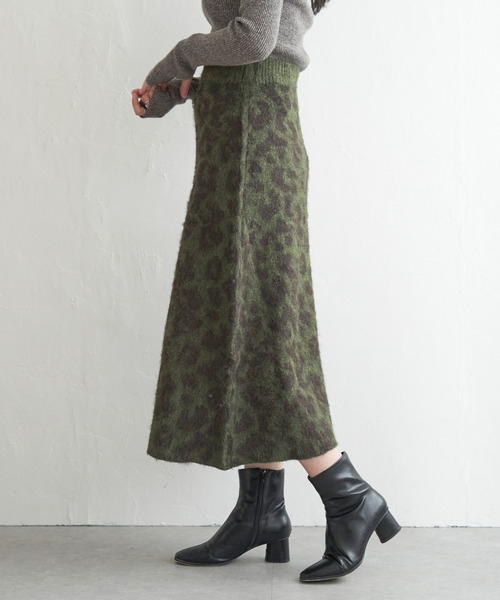 VENCEEXCHANGE（ヴァンスエクスチェンジ）の「シャギーヒョウ柄台形スカート（スカート・レディース・チャコールグレー/ホワイト/グリーン系・FREE）」の4枚目の写真