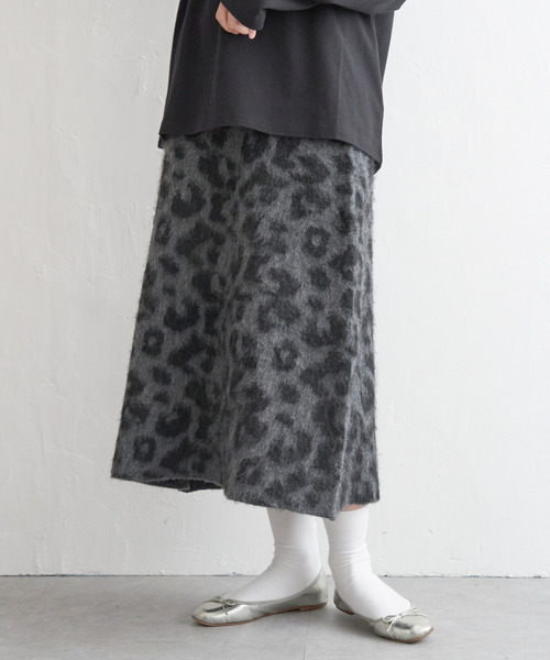 VENCEEXCHANGE（ヴァンスエクスチェンジ）の「シャギーヒョウ柄台形スカート（スカート・レディース・チャコールグレー/ホワイト/グリーン系・FREE）」の11枚目の写真