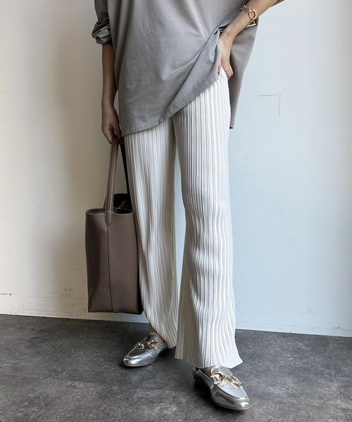 DouDou(ドゥドゥ)の「プリーツパンツ(その他パンツ・レディース・チャコールグレー/ベージュ/オフホワイト・FREE)」の9枚目の写真