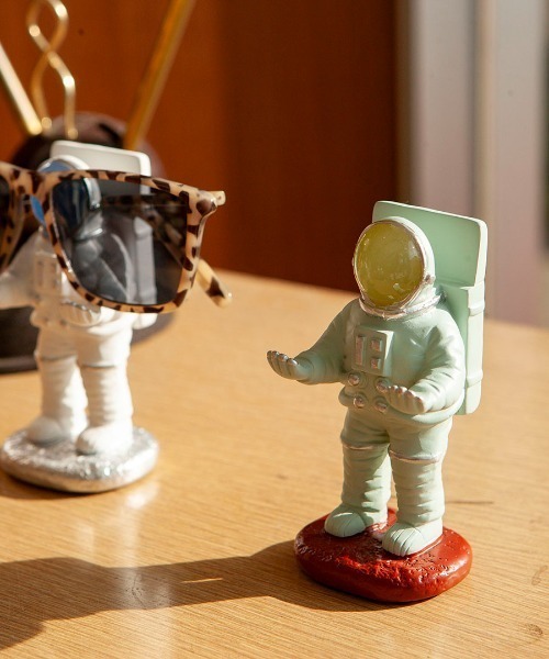 DULTON（ダルトン）の「ASTRONAUT GLASSES HOLDER/ 宇宙飛行士 メガネホルダー（メガネ・メンズ・ホワイト/ライトグリーン/オレンジ・FREE）」の17枚目の写真