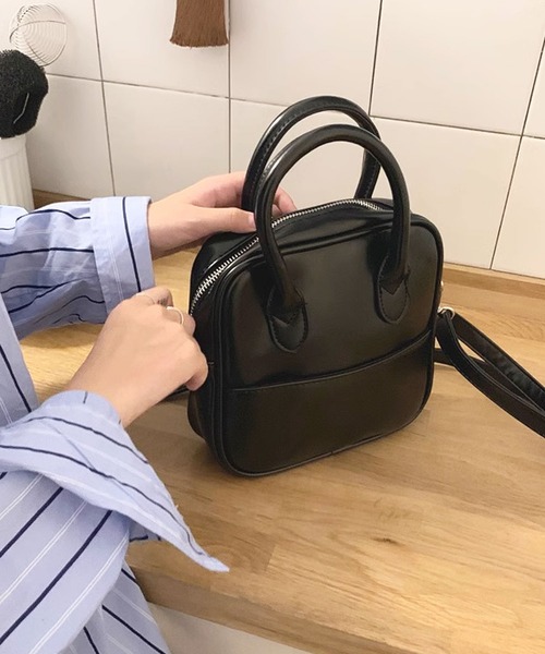 florist（フローリスト）の「【2WAY/3WAY】スクエア型レザータッチボストンバッグ/ショルダーバッグ（ボストンバッグ・レディース・ブラック・FREE）」の6枚目の写真