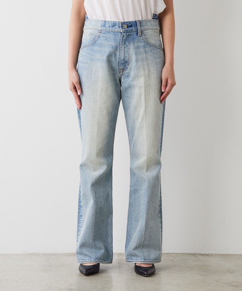 GALLARDAGALANTE（ガリャルダガランテ）の「【PEAS】リメイクフレアデニム（デニムパンツ・レディース・ブルー・1/0）」の21枚目の写真