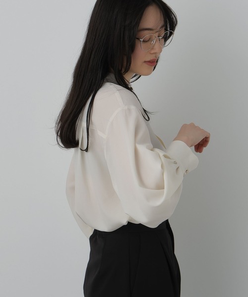 saloon（サルーン）の「SALOON(サルーン)/《オフィス/セレモニー》ジョーゼットブラウス【手洗い可】長袖（シャツ/ブラウス・レディース・オフホワイト/ネイビー/ライトグレー・FREE）」の20枚目の写真