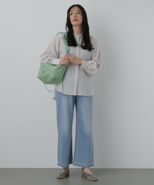 saloon（サルーン）の「SALOON(サルーン)/《オフィス/セレモニー》ジョーゼットブラウス【手洗い可】長袖（シャツ/ブラウス・レディース・オフホワイト/ネイビー/ライトグレー・FREE）」の4枚目の写真