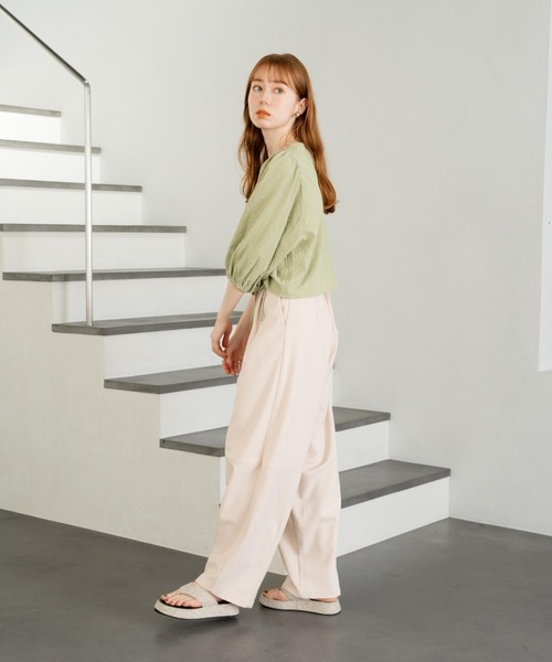 hinari（ヒナリ）の「シャーリングリボンブラウス（シャツ/ブラウス・レディース・グリーン/ブラック/アイボリー・FREE）」の12枚目の写真