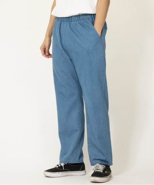 UNIVERSAL OVERALL(ユニバーサルオーバーオール)の「イージーパンツ / デニムパンツ / UNWIND PANTS(デニムパンツ・メンズ・ブラック/インディゴブルー・F)」の4枚目の写真