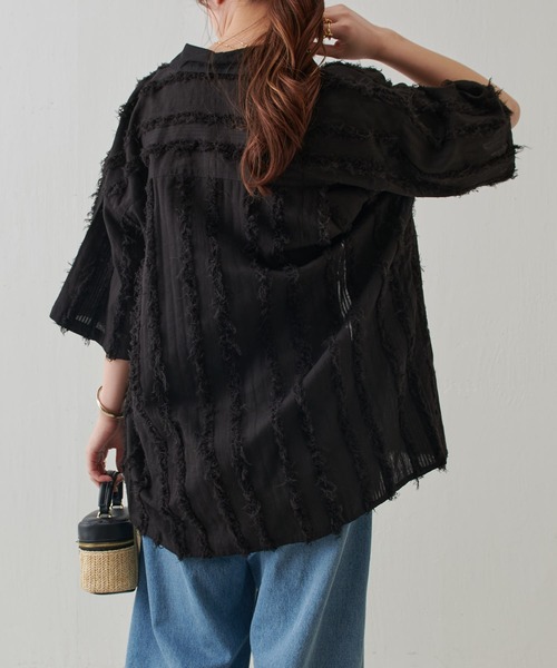 COLLAGE GALLARDAGALANTE（コラージュガリャルダガランテ）の「インドストライプジャガードシャツ/セットアップ可（シャツ/ブラウス・レディース・ホワイト/ブラック・FREE）」の16枚目の写真