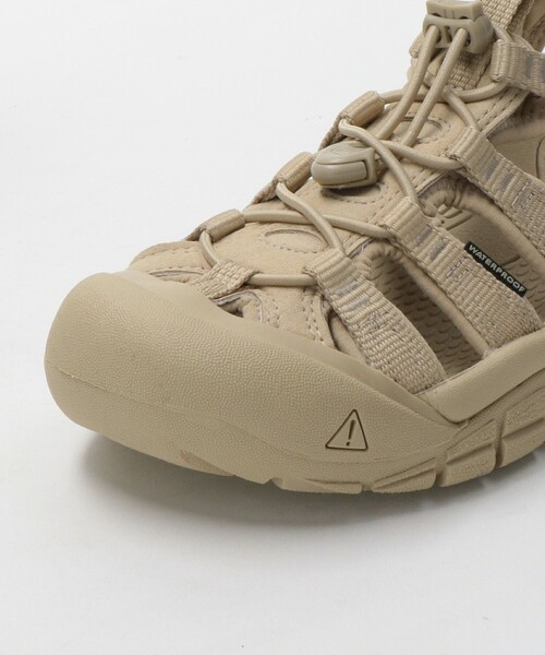 KEEN(キーン)の「<KEEN>WOMENS NEWPORT H2 サンダル(サンダル・レディース・ブラック/ベージュ・7h/8/6h/7/6)」の14枚目の写真