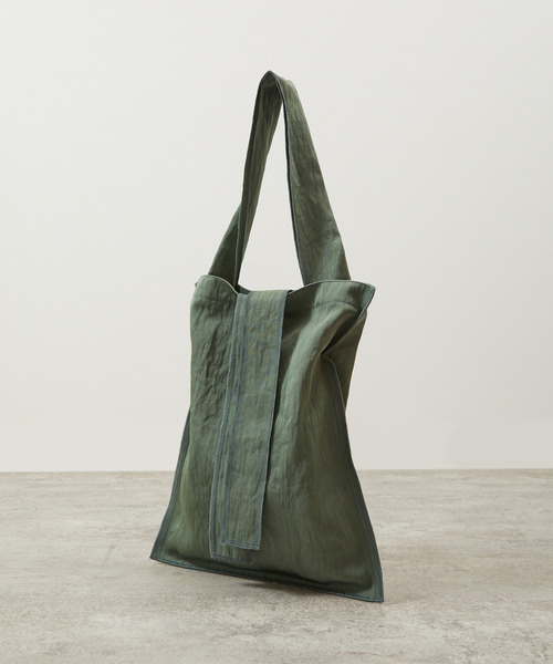 And A(アンドエー)の「ITTI イッチ / MARY INSIDE OUT TOTE - M / CERATO BRIGHT インサイドアウトナイロントートバッグ M / ITTI-BAG-130-CB(トートバッグ・メンズ・ブラック/ブラウン/ダークグリーン/レッド/ミント/ラベンダー/グレー/オレンジ/オリーブ・FREE)」の1枚目の写真