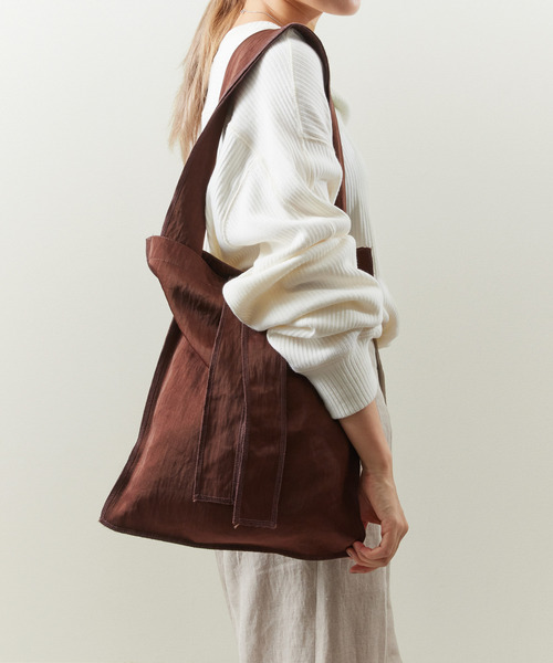 And A（アンドエー）の「ITTI イッチ / MARY INSIDE OUT TOTE - M / CERATO BRIGHT インサイドアウトナイロントートバッグ M /  ITTI-BAG-130-CB（トートバッグ・メンズ・ブラック/ブラウン/ダークグリーン/レッド・FREE）」の17枚目の写真