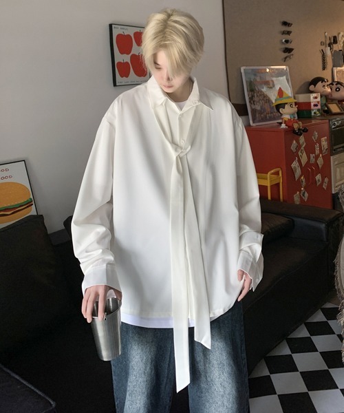 FVLMEN(フルメン)の「【FVLMEN】ribbon tie design longsleeve shirt/リボン タイ付 デザイン ロングスリーブ シャツ(シャツ/ブラウス・メンズ・ホワイト/ブラック・MEDIUM/LARGE/X-LARGE)」の5枚目の写真