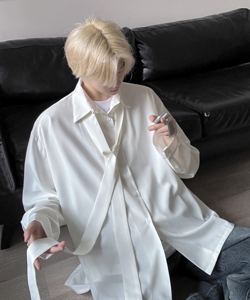 FVLMEN(フルメン)の「【FVLMEN】ribbon tie design longsleeve shirt/リボン タイ付 デザイン ロングスリーブ シャツ(シャツ/ブラウス・メンズ・ホワイト/ブラック・MEDIUM/LARGE/X-LARGE)」の12枚目の写真
