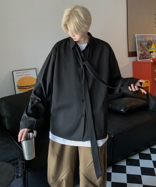FVLMEN(フルメン)の「【FVLMEN】ribbon tie design longsleeve shirt/リボン タイ付 デザイン ロングスリーブ シャツ(シャツ/ブラウス・メンズ・ホワイト/ブラック・MEDIUM/LARGE/X-LARGE)」の22枚目の写真