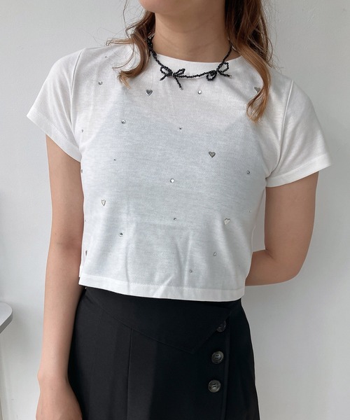 AS KNOW AS plus（アズノゥアズプラス）の「◎ちりばめ刺繍アソートTシャツ（Tシャツ/カットソー・レディース・ピンク系/ホワイト系その他/ホワイト系/ブラック系その他/ホワイト系1/ピンク系1/サックスブルー系1・FREE）」の4枚目の写真