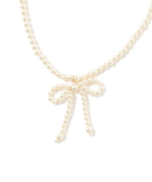 Ray BEAMS（レイビームス）の「Ray BEAMS / リボン パール ネックレス（ネックレス・レディース・オフホワイト・ONE SIZE）」の5枚目の写真