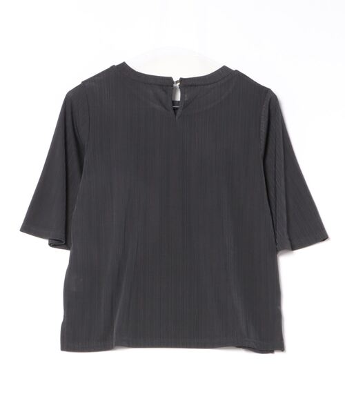 12Twelve Agenda(トゥエルブ アジェンダ)の「エアリーランダムプリーツ5分袖カットソープルオーバー(Tシャツ/カットソー・レディース・ブラウン/ライトグレー/チャコールグレー・M)」の4枚目の写真
