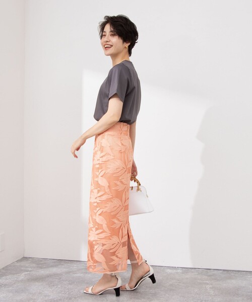 NOLLEY’S Sophi(ノーリーズソフィ)の「アルビニスタスムースフロッキーロゴT(Tシャツ/カットソー・レディース・ホワイト系その他4/チャコールグレー/ホワイト・38)」の17枚目の写真