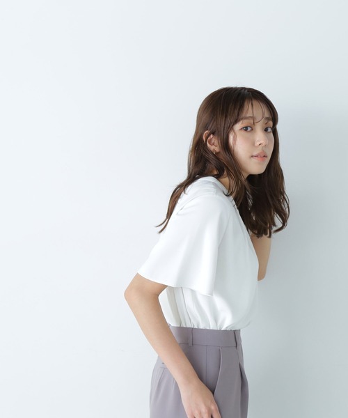 NATURAL BEAUTY BASIC(ナチュラルビューティーベーシック)の「◇フロントタックフレアスリーブブラウス(シャツ/ブラウス・レディース・ブルー/オフホワイト/チャコールグレー・MEDIUM/SMALL)」の14枚目の写真
