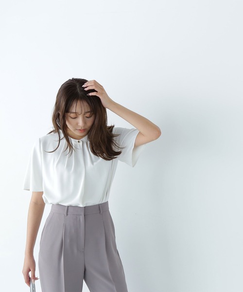 NATURAL BEAUTY BASIC(ナチュラルビューティーベーシック)の「◇フロントタックフレアスリーブブラウス(シャツ/ブラウス・レディース・ブルー/オフホワイト/チャコールグレー・MEDIUM/SMALL)」の16枚目の写真