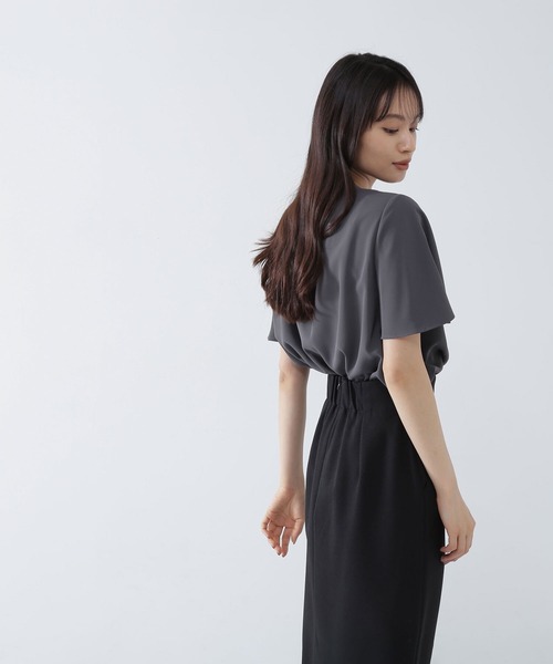 NATURAL BEAUTY BASIC(ナチュラルビューティーベーシック)の「◇フロントタックフレアスリーブブラウス(シャツ/ブラウス・レディース・ブルー/オフホワイト/チャコールグレー・MEDIUM/SMALL)」の21枚目の写真