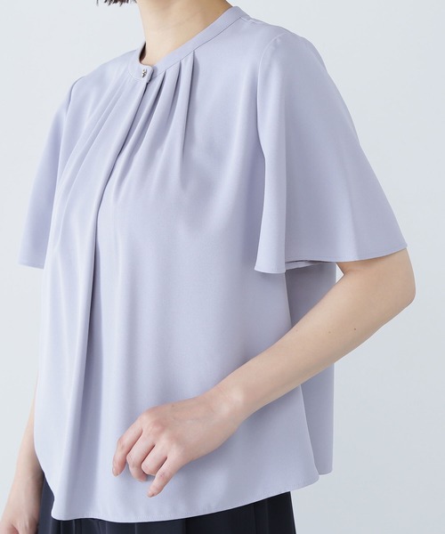 NATURAL BEAUTY BASIC(ナチュラルビューティーベーシック)の「◇フロントタックフレアスリーブブラウス(シャツ/ブラウス・レディース・ブルー/オフホワイト/チャコールグレー・MEDIUM/SMALL)」の7枚目の写真