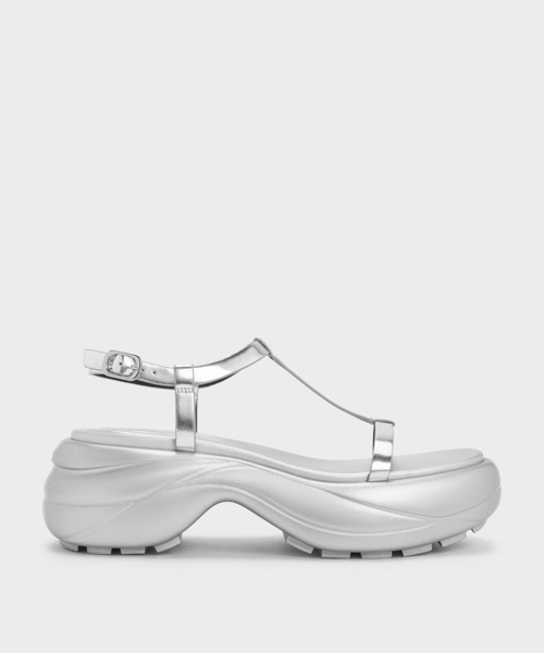 CHARLES & KEITH(チャールズ & キース)の「ティーバーカーブプラットフォームスポーツサンダル(サンダル・レディース・ブラック/クリーム/シルバー・25.5cm/25cm/24.5cm/23.5cm/23cm/22.5cm)」の19枚目の写真