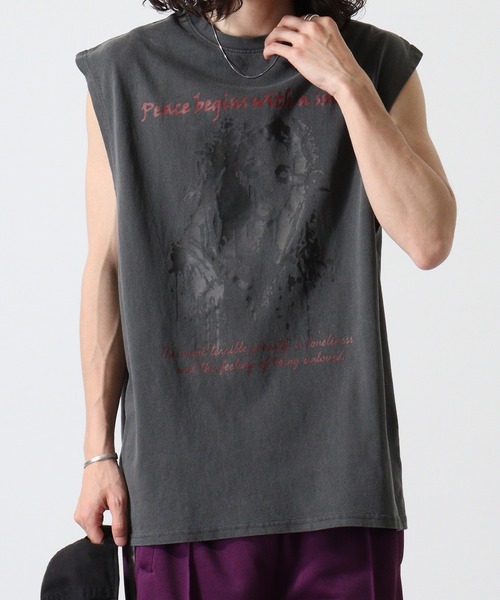 FUNALIVE（ファンアライブ）の「天竺 ﾋﾟｸﾞﾒﾝﾄ ﾌﾟﾘﾝﾄﾉｰｽﾘｰﾌﾞ（タンクトップ・メンズ・ブラック系2/ブラック系1/ブラウン系3/ブラウン系2/ブラウン系1/ブラック系3・XL/L/M）」の2枚目の写真