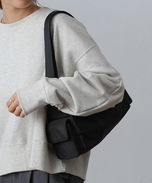 COLONY 2139(コロニートゥーワンスリーナイン)の「ナイロンサイドポケットバッグ(ショルダーバッグ・レディース・ホワイト/ブラック・FREE)」の1枚目の写真