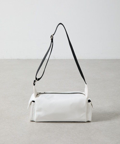 COLONY 2139(コロニートゥーワンスリーナイン)の「ナイロンサイドポケットバッグ(ショルダーバッグ・レディース・ホワイト/ブラック・FREE)」の3枚目の写真