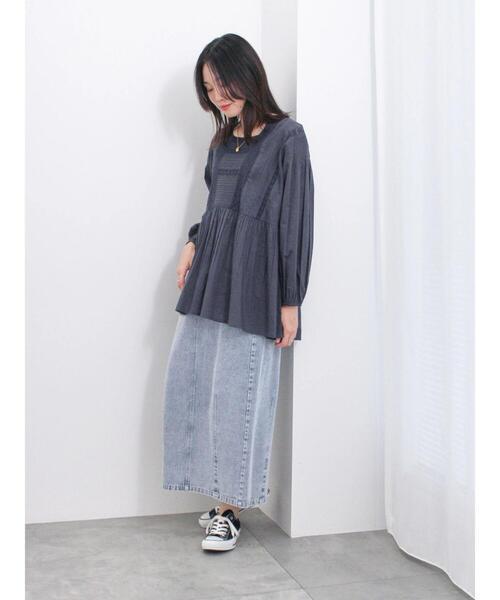 Samansa Mos2 blue(サマンサモスモスブルー)の「【Made in India】レースピンタックブラウス(シャツ/ブラウス・レディース・パープル/チャコールグレー/オフホワイト・F)」の14枚目の写真
