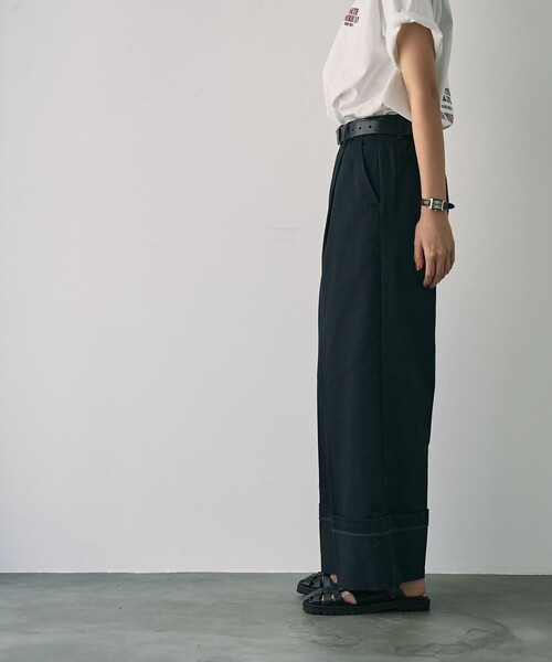 coen（コーエン）の「ロールアップチノワイドパンツ（チノパンツ・レディース・ベージュ/ネイビー・M/L）」の10枚目の写真