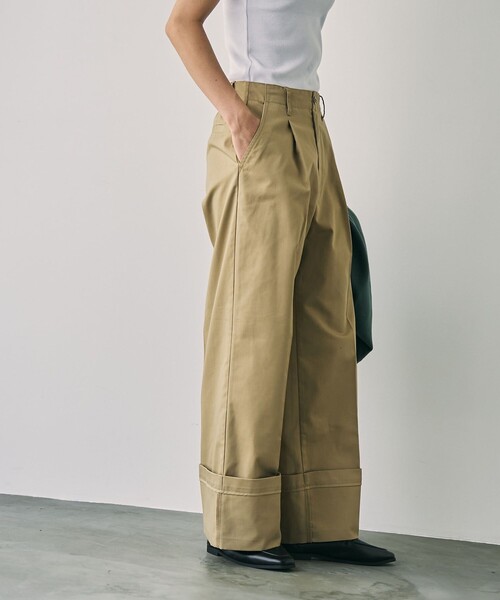 coen（コーエン）の「ロールアップチノワイドパンツ（チノパンツ・レディース・ベージュ/ネイビー・M/L）」の20枚目の写真