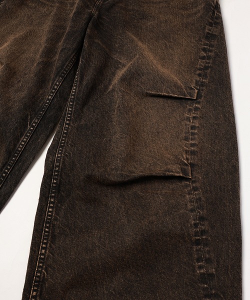 JIEDA(ジエダ)の「DRAPE OVER DENIM PANTS(デニムパンツ・メンズ・ブラック/ライトピンク/インディゴブルー・1/2)」の19枚目の写真