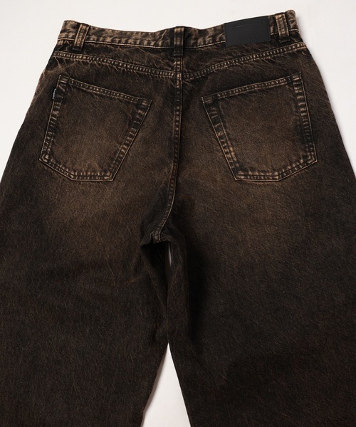 JIEDA(ジエダ)の「DRAPE OVER DENIM PANTS(デニムパンツ・メンズ・ブラック/ライトピンク/インディゴブルー・1/2)」の17枚目の写真