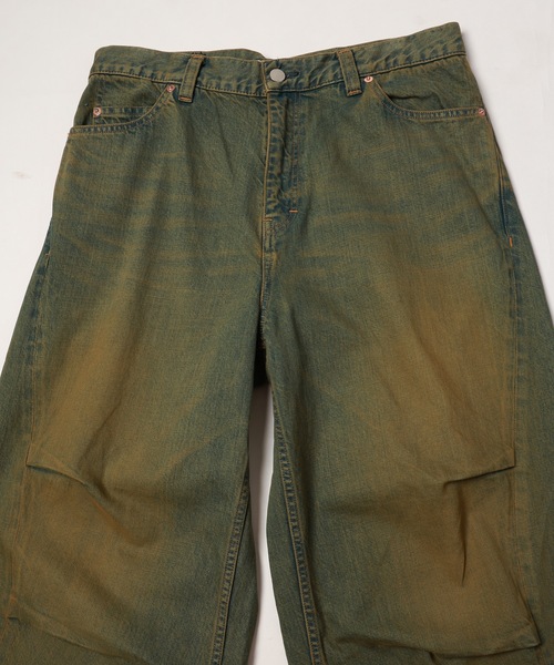 JIEDA(ジエダ)の「DRAPE OVER DENIM PANTS(デニムパンツ・メンズ・ブラック/ライトピンク/インディゴブルー・1/2)」の8枚目の写真