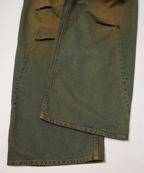 JIEDA(ジエダ)の「DRAPE OVER DENIM PANTS(デニムパンツ・メンズ・ブラック/ライトピンク/インディゴブルー・1/2)」の6枚目の写真
