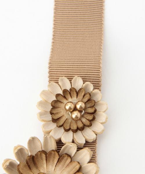 Ray BEAMS（レイビームス）の「atelier Senka / 小菊ネックレス（ネックレス・レディース・ベージュ/ネイビー・ONE SIZE）」の6枚目の写真