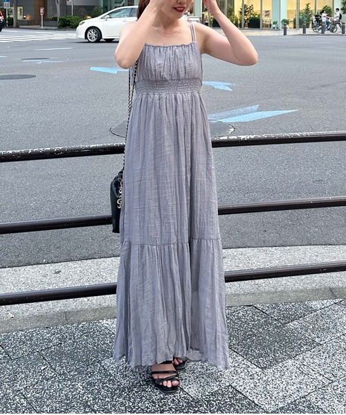 archives（アルシーヴ）の「シャイニーシャーリングキャミワンピース（ワンピース・レディース・グレー/ピンクベージュ/ブラック/アイボリー・MEDIUM）」の18枚目の写真