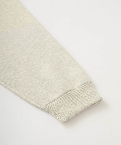 MONO-MART(モノマート)の「<ウォッシャブル>スウェットライクビッグニット(ニット/セーター・レディース・アイボリー/ミント/オートミール/杢グレー/ネイビー/ブラック/レッド/ピンク/ブルー系/スモークピンク/ダークグレー/モカ/モスグリーン・FREE)」の20枚目の写真