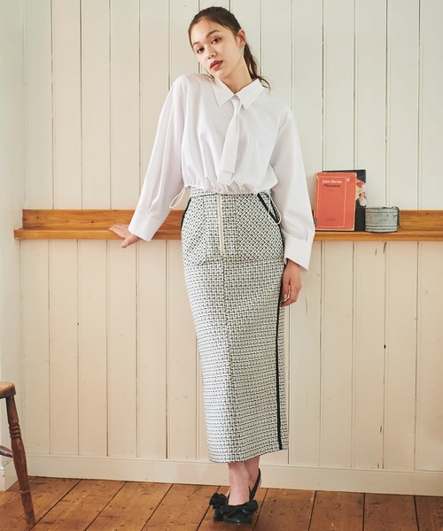 31 Sons de mode（トランテアン　ソン　ドゥ　モード）の「裾ドロストネクタイ付きシャツ（シャツ/ブラウス・レディース・ピンク/オフホワイト・フリー）」の4枚目の写真