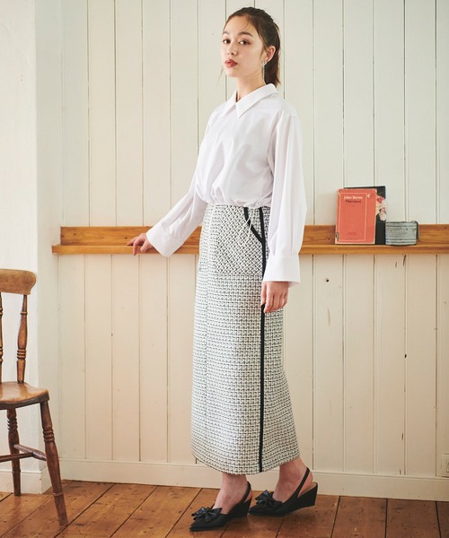 31 Sons de mode（トランテアン　ソン　ドゥ　モード）の「裾ドロストネクタイ付きシャツ（シャツ/ブラウス・レディース・ピンク/オフホワイト・フリー）」の9枚目の写真