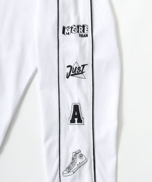 CONVERSE(コンバース)の「CONVERSE/コンバース ワンポイントロゴ 袖/バックプリント ラグラン ロンT 長袖 レディース メンズ(Tシャツ/カットソー・レディース・ブラック系その他/ブラック/ホワイト/ホワイト系その他・M/L/LL)」の16枚目の写真