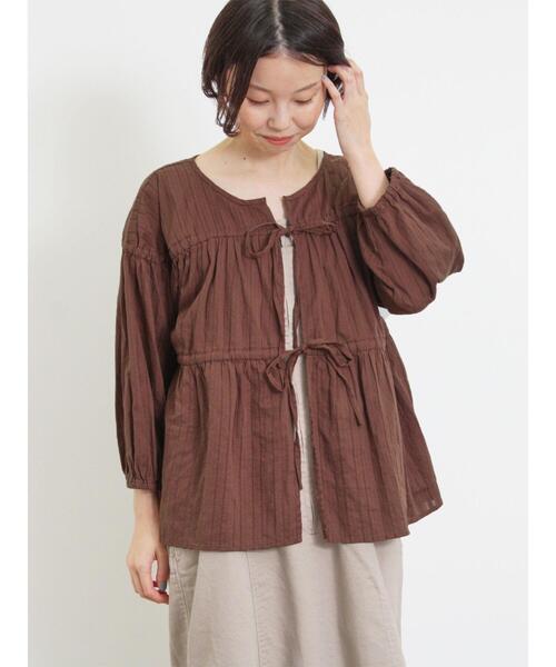 Samansa Mos2（サマンサ モスモス）の「◎リボンフレアブラウス（シャツ/ブラウス・レディース・チャコールグレー/ブラウン/ブルー/オフホワイト・F）」の13枚目の写真