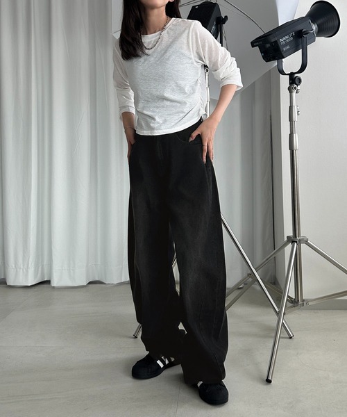 apres jour mignon（アプレジュールミニョン）の「サイドシャーリングシアートップス【ZOZOTOWN限定アイテム】（Tシャツ/カットソー・レディース・チャコールグレー/ブラック/ダークブラウン/オフホワイト/ボルドー・X-LARGE/フリー）」の13枚目の写真