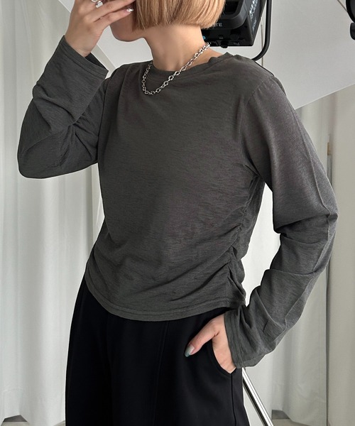 apres jour mignon（アプレジュールミニョン）の「サイドシャーリングシアートップス【ZOZOTOWN限定アイテム】（Tシャツ/カットソー・レディース・チャコールグレー/ブラック/ダークブラウン/オフホワイト/ボルドー・X-LARGE/フリー）」の22枚目の写真
