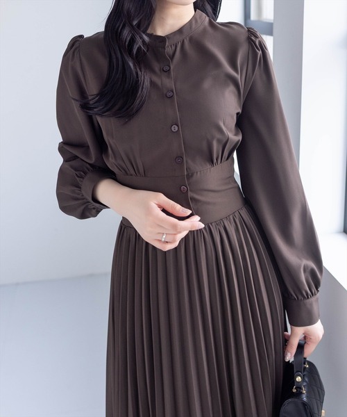 clear（クリア）の「ウエスト切替消シプリーツ長袖ロングワンピース [1着でコーデが完成 大人 フェミニン]≪再入荷≫（ワンピース・レディース・カーキ/ダークブラウン/ライトグレー・F）」の2枚目の写真
