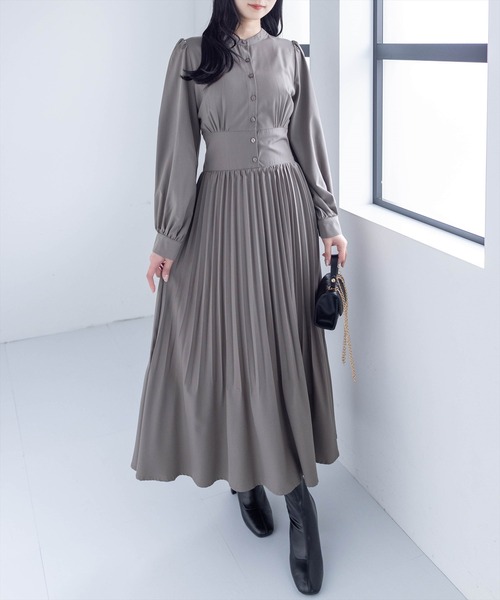 clear（クリア）の「ウエスト切替消シプリーツ長袖ロングワンピース [1着でコーデが完成 大人 フェミニン]≪再入荷≫（ワンピース・レディース・カーキ/ダークブラウン/ライトグレー・F）」の22枚目の写真
