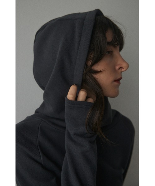 BLACK BY MOUSSY（ブラックバイマウジー）の「compact hoodie(コンパクトフーディ)（パーカー・レディース・ライトブラック/グリーン/ライトイエロー・FREE）」の2枚目の写真